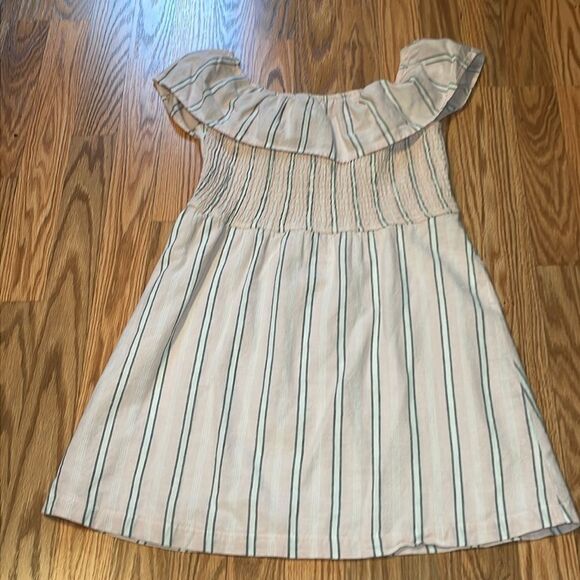 Hollister Pink Stripe Dress, Off shoulder Ruffle, Smocked back, Small - Picture 4 of 7